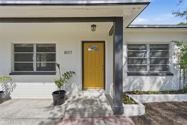 8017 CARDINAL DRIVE, Tampa, FL 33617