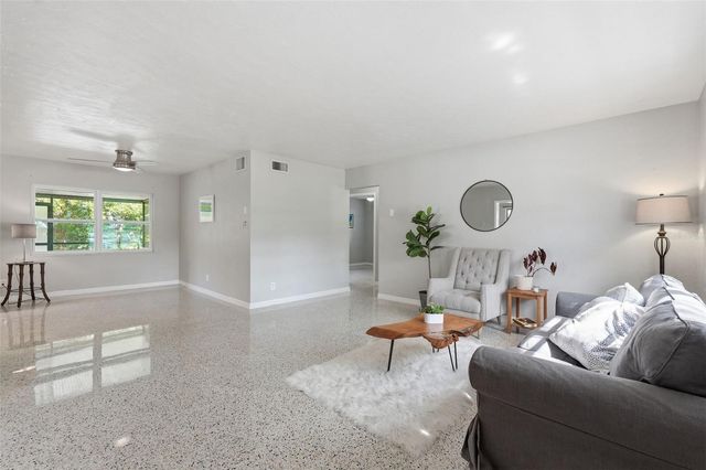 8017 CARDINAL DRIVE, Tampa, FL 33617