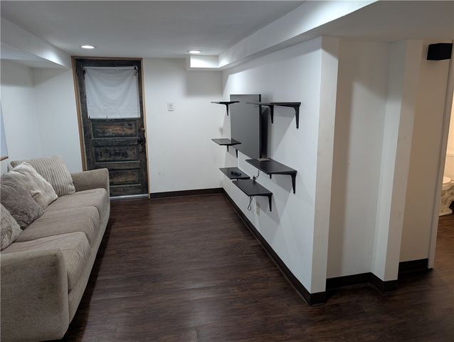 1533 Orangewood Ave, Beechview, PA 15216