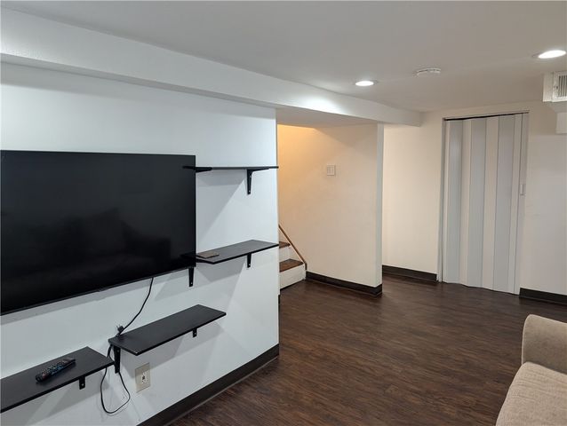 1533 Orangewood Ave, Beechview, PA 15216