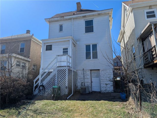 1533 Orangewood Ave, Beechview, PA 15216