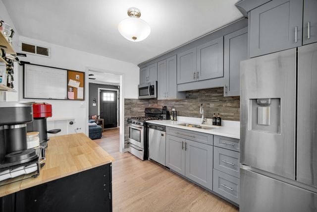 133 N Delaware Street, Hobart, IN 46342