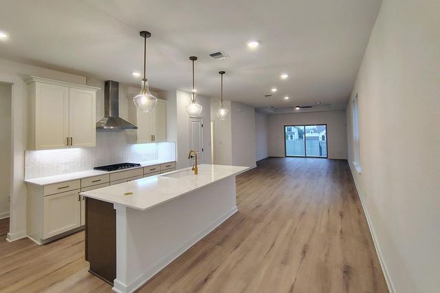 1817 Spring Mountain CV, Georgetown, TX 78628