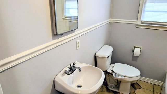 32 E Main Street, Ash Flat, AR 72513