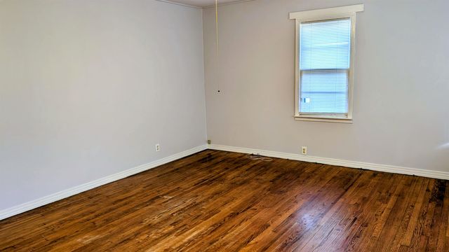 32 E Main Street, Ash Flat, AR 72513