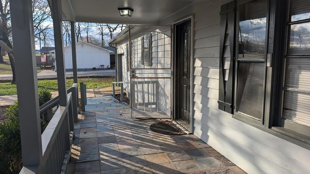 32 E Main Street, Ash Flat, AR 72513