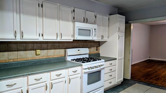 32 E Main Street, Ash Flat, AR 72513