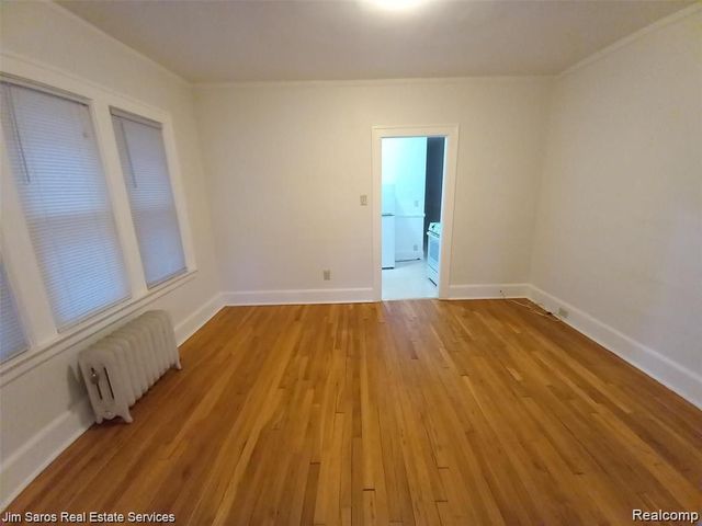 817 Beaconsfield Avenue, Grosse Pointe, MI 48230