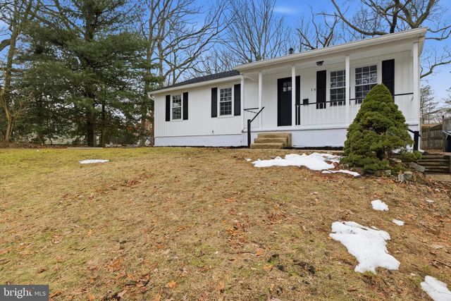 16 E WOODBURN AVE, Pine Hill, NJ 08021