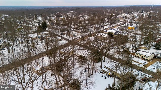 16 E WOODBURN AVE, Pine Hill, NJ 08021