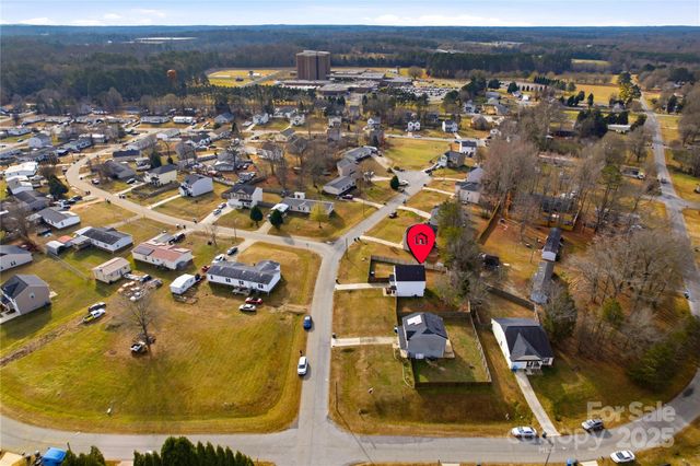 228 Hollybrook Court, Salisbury, NC 28147