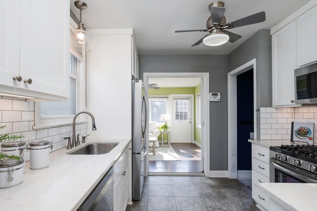 2724 Utica Avenue S, Saint Louis Park, MN 55416