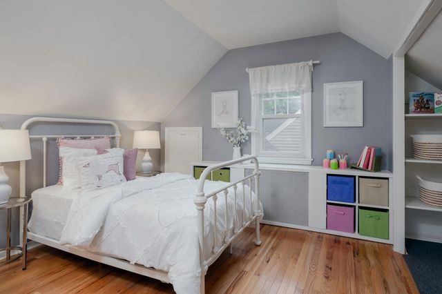 2724 Utica Avenue S, Saint Louis Park, MN 55416