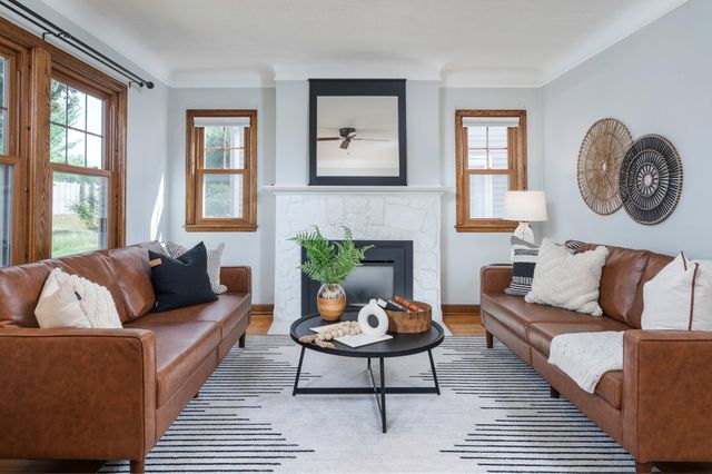 2724 Utica Avenue S, Saint Louis Park, MN 55416