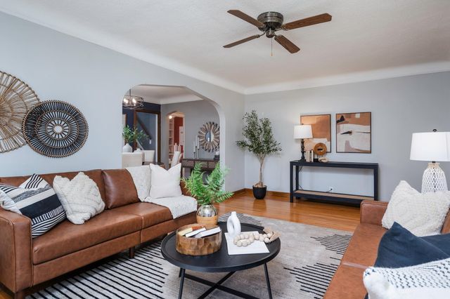 2724 Utica Avenue S, Saint Louis Park, MN 55416