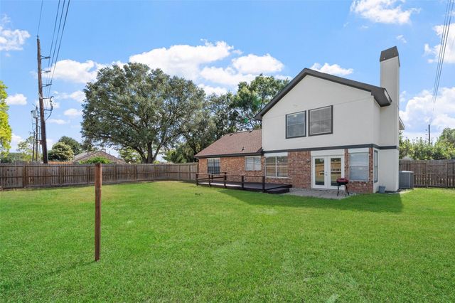 10402 Trading Post Drive, Houston, TX 77064