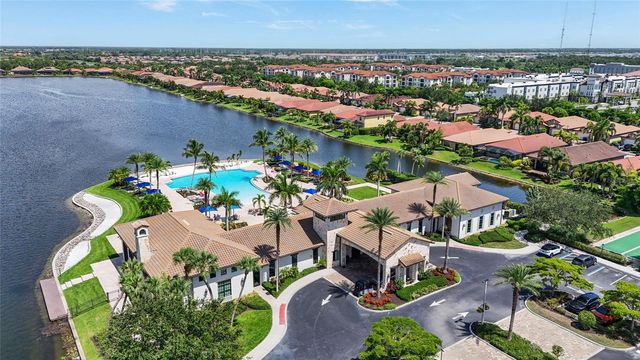696 RAVELLO BOULEVARD, Nokomis, FL 34275