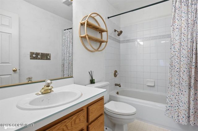 2416 Brook Hill Circle, Anchorage, AK 99516