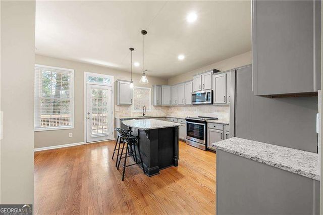 2402 Waters Edge Trail, Roswell, GA 30075