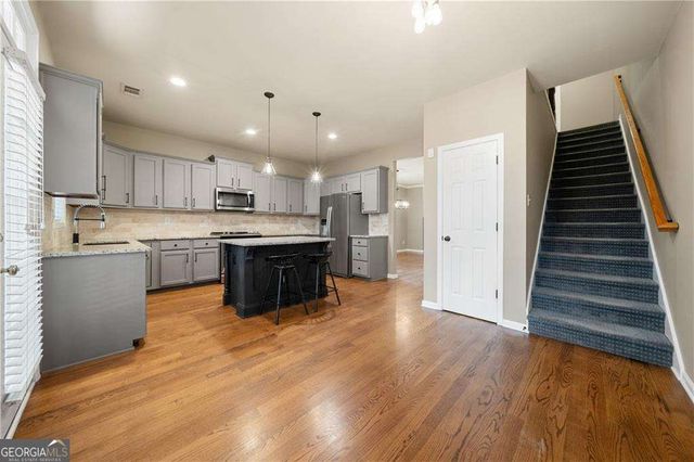2402 Waters Edge Trail, Roswell, GA 30075