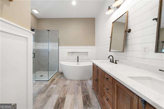 2402 Waters Edge Trail, Roswell, GA 30075