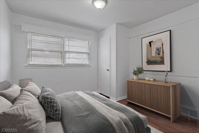 340 Livingston Ave, New Providence Boro, NJ 07974