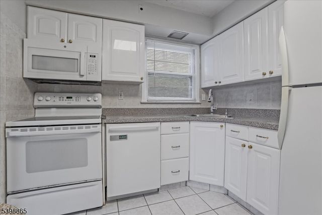 340 Livingston Ave, New Providence Boro, NJ 07974