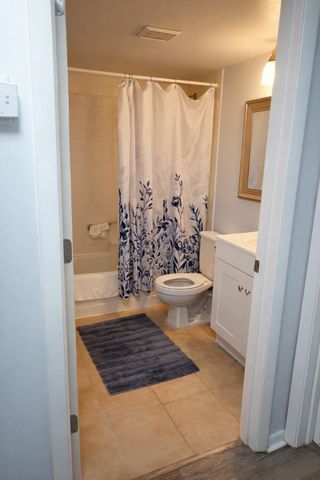 1118 Green Pine Boulevard B1, West Palm Beach, FL 33409