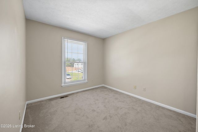 9212 Foxtail Ct, Crestwood, KY 40014