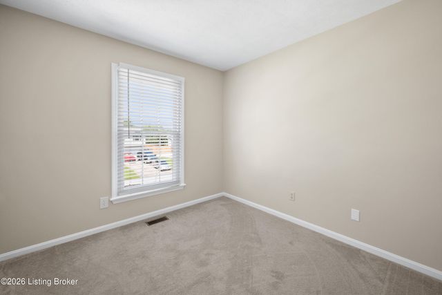 9212 Foxtail Ct, Crestwood, KY 40014
