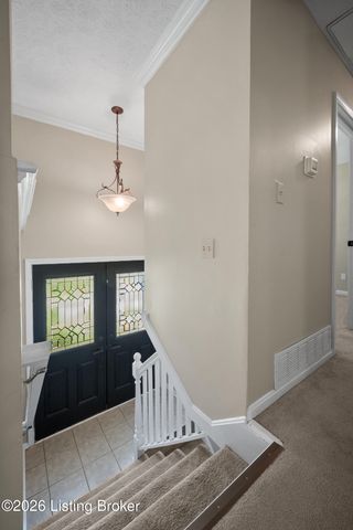 9212 Foxtail Ct, Crestwood, KY 40014
