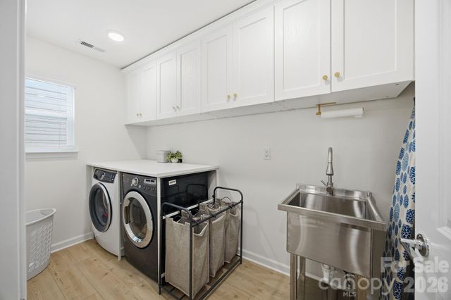 115 Summerhill Drive, Mooresville, NC 28115