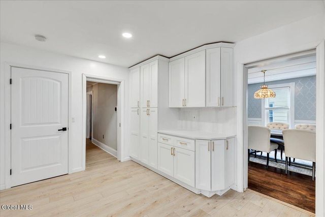2115 Colgate Place, Schenectady, NY 12304