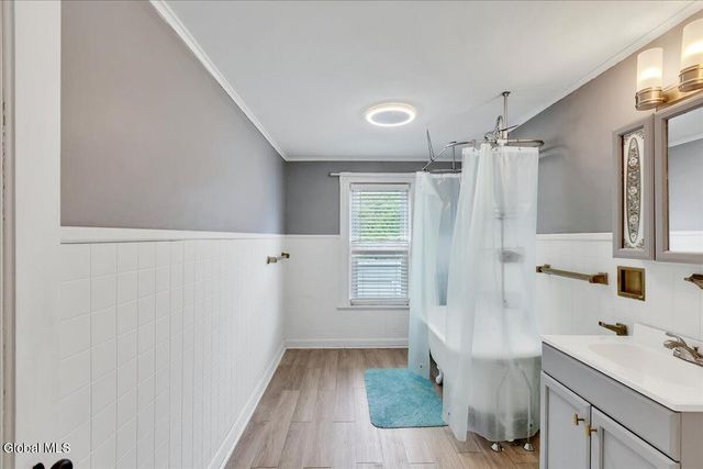 2115 Colgate Place, Schenectady, NY 12304
