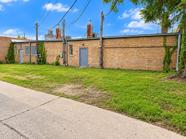 8533 S Cottage Grove Avenue, Chicago, IL 60619