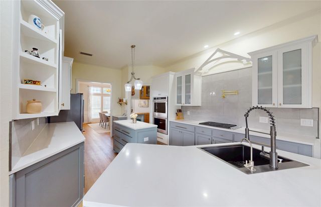 1616 Village Trail, Keller, TX 76248