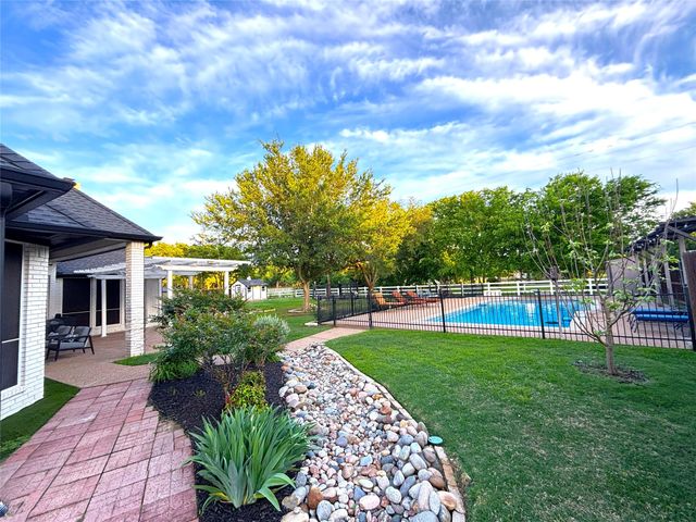 1616 Village Trail, Keller, TX 76248