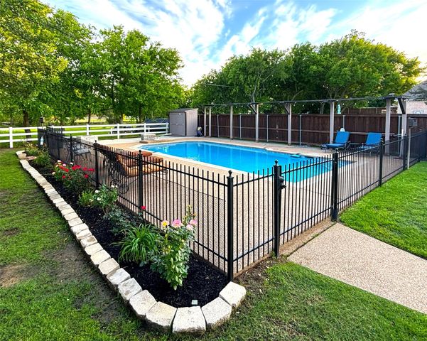 1616 Village Trail, Keller, TX 76248