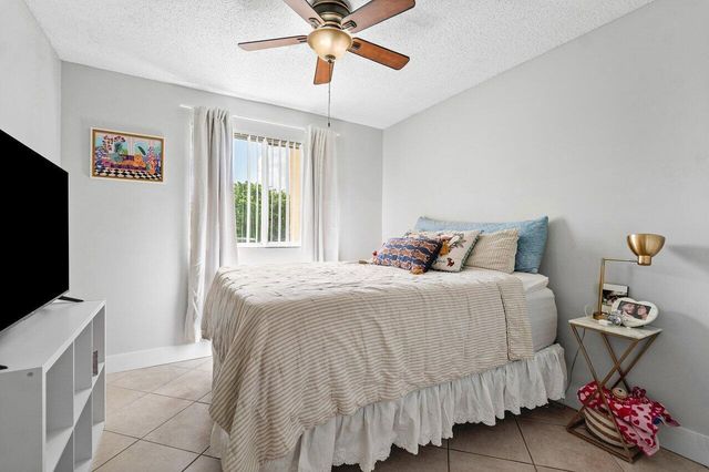 2620 S University Drive 309, Davie, FL 33328