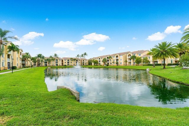 2620 S University Drive 309, Davie, FL 33328