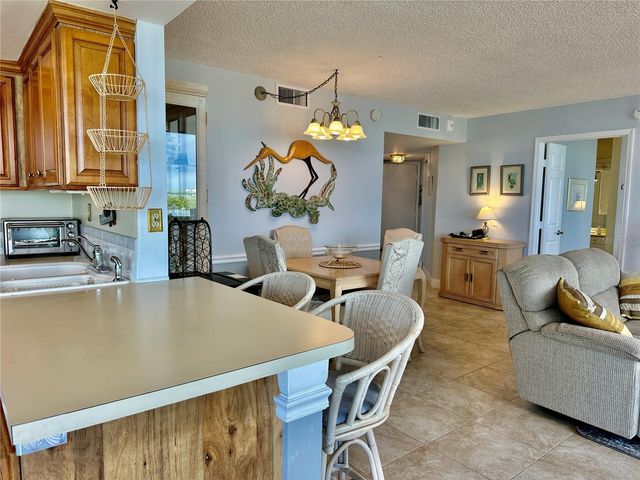 6295 BAHIA DEL MAR CIRCLE 408, St Petersburg, FL 33715