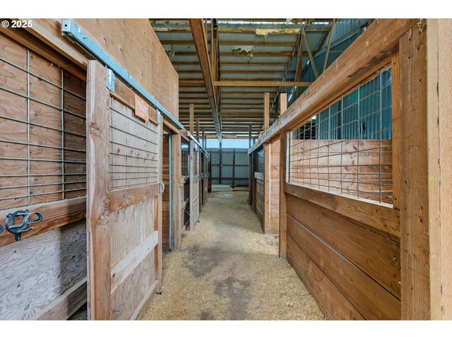 19824 S BUTTE Rd, Beavercreek, OR 97004