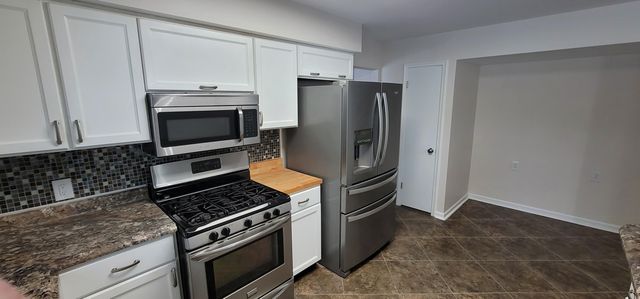 5161 Sharon Street, Kalamazoo, MI 49004