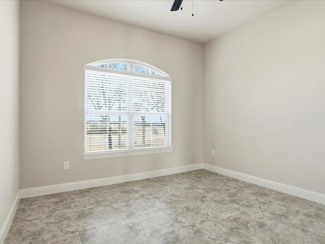 4021 J E Woody Road, Springtown, TX 76082