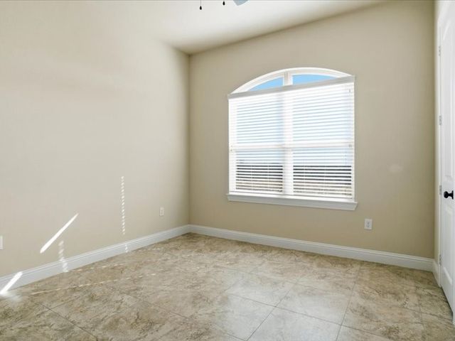 4021 J E Woody Road, Springtown, TX 76082