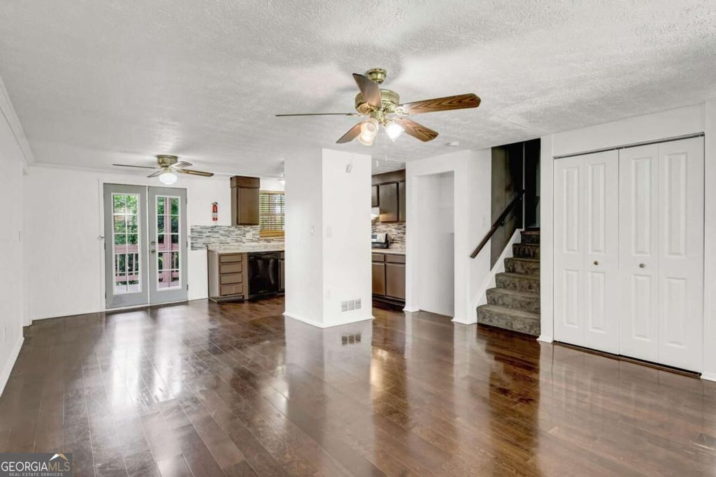 5393 Kristian Court, Stone Mountain, GA 30088 — photo 3