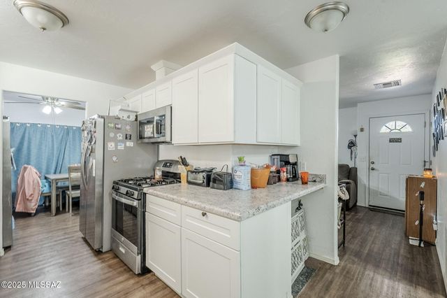 6631 W Lazy H, Tucson, AZ 85757