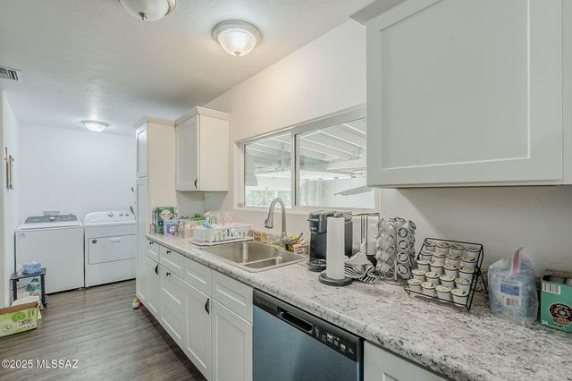 6631 W Lazy H, Tucson, AZ 85757