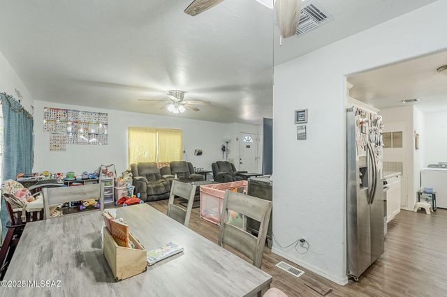 6631 W Lazy H, Tucson, AZ 85757