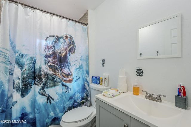 6631 W Lazy H, Tucson, AZ 85757